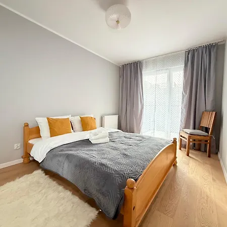 Madalinskiego Cosy By Bookinghost *