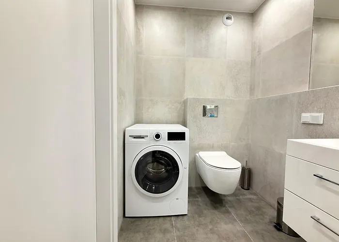 Madalinskiego Cosy By Bookinghost * Wroclaw